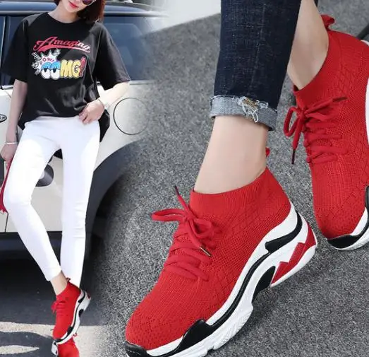 

2018 new white shoes women flying woven breathable mesh Korean version of the tide old women's shoes.