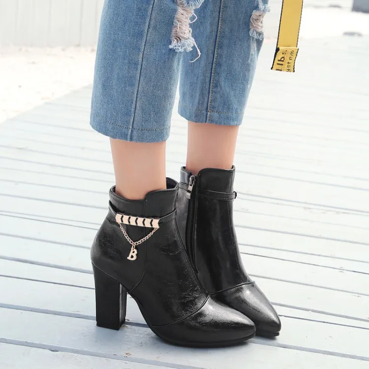 

Big Size 11 12 13 14 15 16 17 Ma'am Coarse heel Short Pure color Metal decoration boot barrel High heel boots