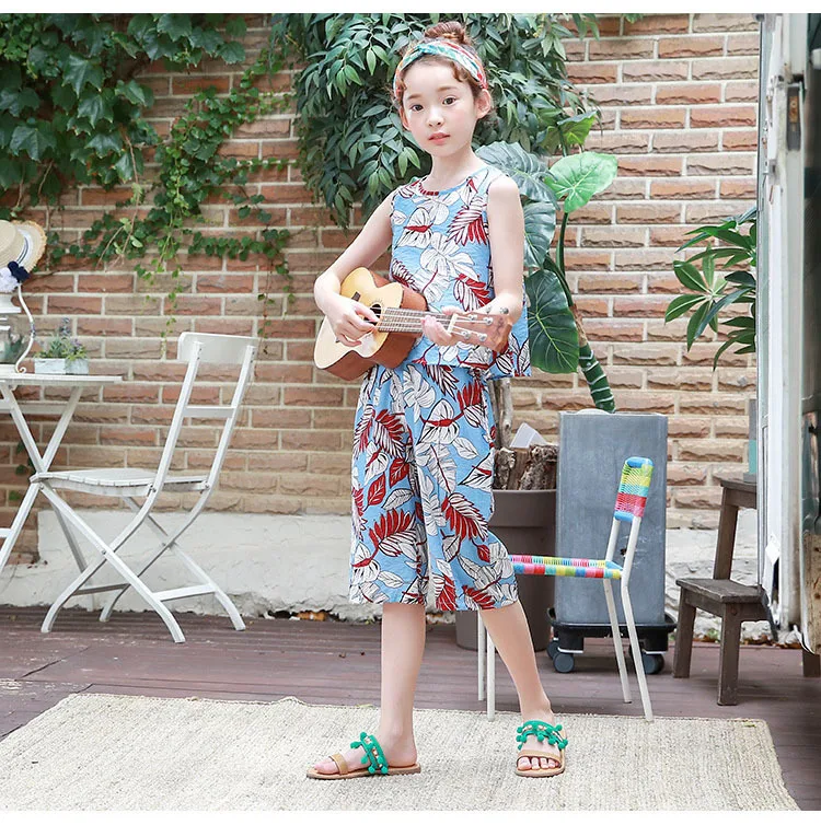 Children's Set For Girls Print Sleeveless T-shirt & Knee Length Pants 2 Pcs Clothes Set Summer 2019 Kids Clothing Family Costume (21).jpg