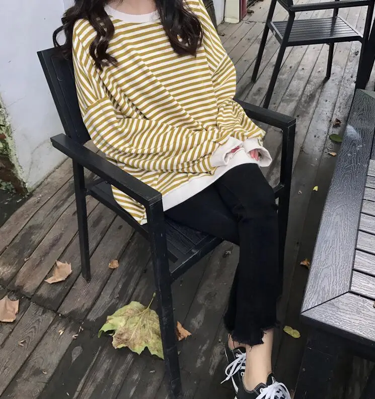  autumn new casual loose round neck pullover Striped long-sleeved Sweatshirt female
