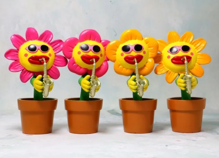 

Bobblehead Sunflower Enchanting Sax Anime Action Figure Mini Ver Collectible Model Toys Dancing Model Flower Pot Car Ornaments