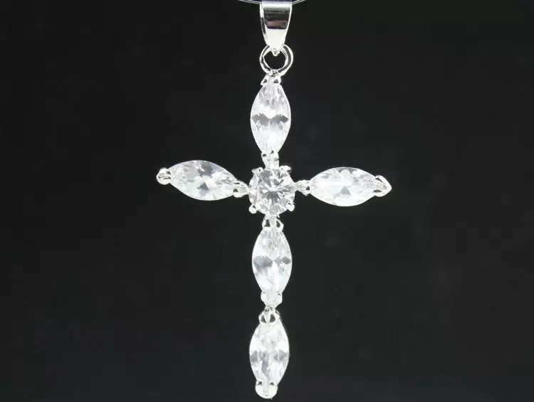

Girls Lady's Cross Christ Jesus necklace Religion women silver crystal CZ crystal zircon pendants + Necklace