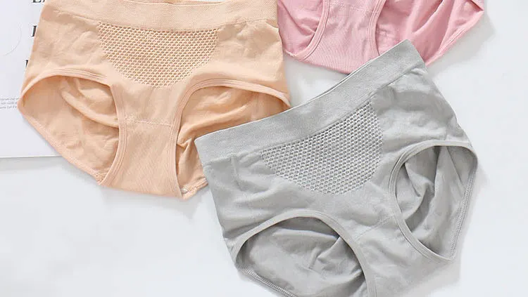 Women Pure Cotton Panty Mid Waist Breathable Trigonometric Panties Female Seamless Underwear Body Shaping Briefs Dropship (2)