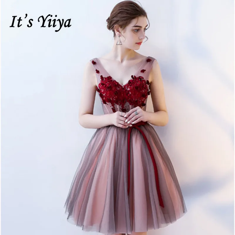 Это YiiYa розовое коктейльное платье без рукавов с v-образным вырезом, открытой спиной и кружевной аппликацией, Бальное Платье До Колена, официальное платье LX419