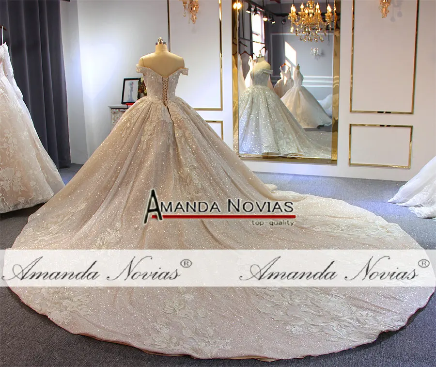 Роскошное бисерное свадебное платье с открытыми плечами и длинным шлейфом Новое свадебное платье novias