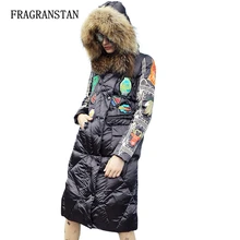 Новая женская модная черная длинная пуховая куртка с большим воротником из натурального меха, с нашивками, с вышивкой и пайетками, утепленная женская одежда, LY112