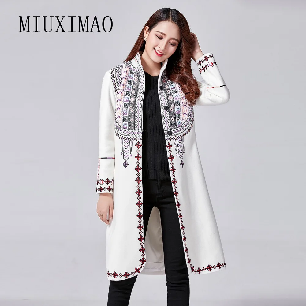 

2017 Autumn & Winter New Arrival Best Quality Mandarin Collar Single Breasted Full Sleeve Embroidery Print Warm Long Coat Women