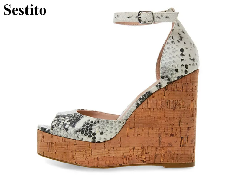 

Summer new fish mouth wedge with waterproof platform muffin bottom snake pattern black nude color bag with buckle shoes