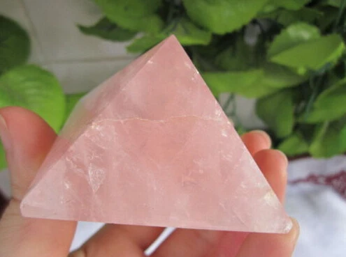

NATURAL ROSE QUARTZ CRYSTAL PYRAMID HEALING