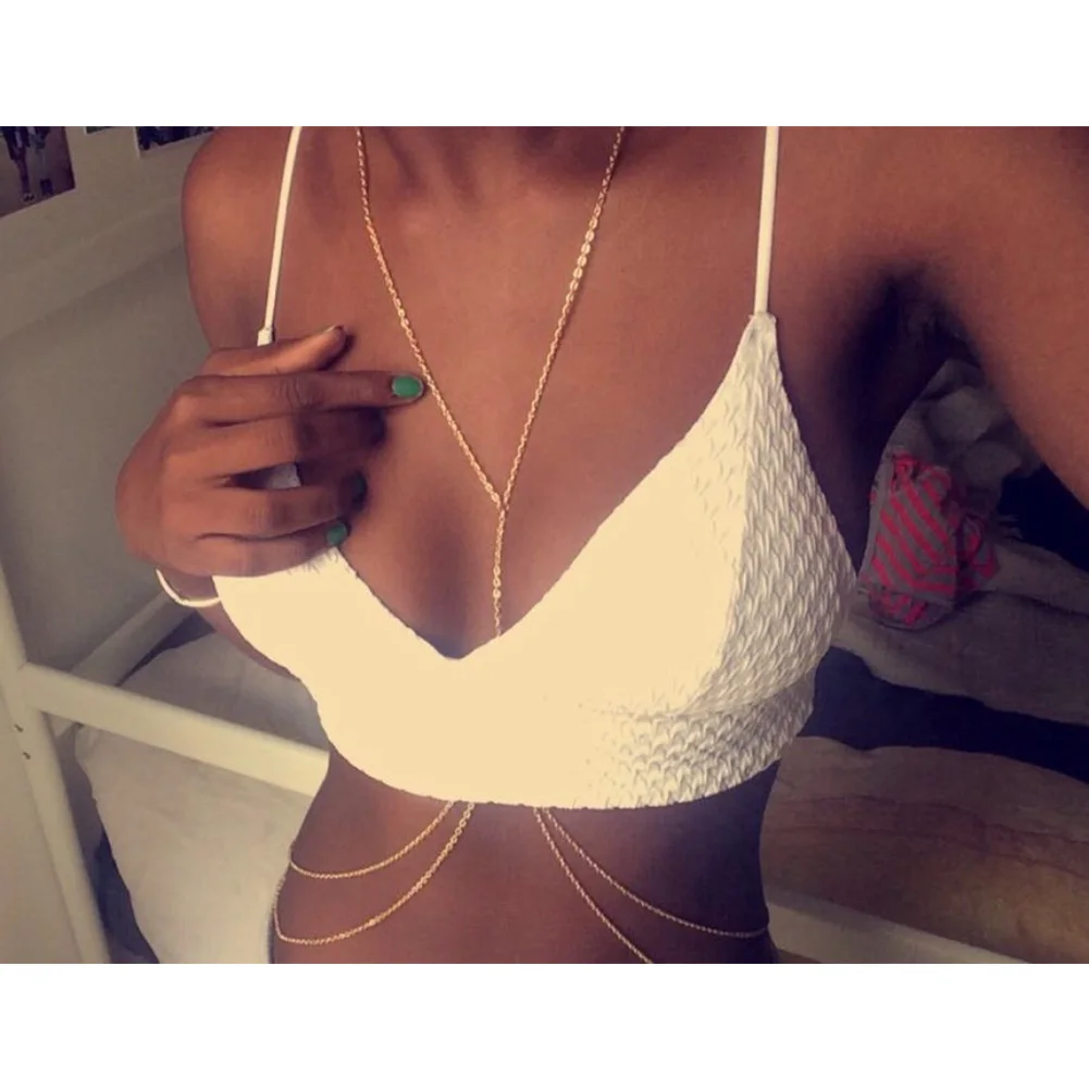naked-women-with-belly-chain