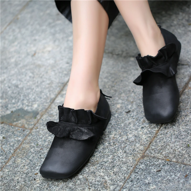 Women Leather Flats Black Lazy Shoes Brand Women Spring Loafers Ruffles Style Genuine Leather Women Moccasin Shoes Retro