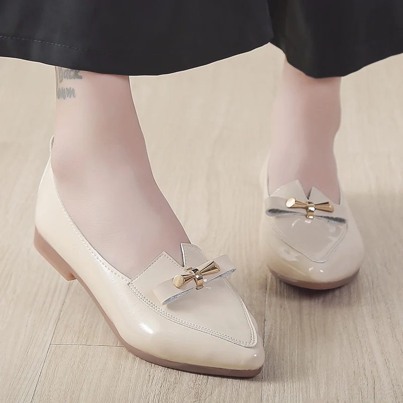 

2018 New Spring Autumn Flat Shoes Woman Fashion Pointed Toe Shallow Casual Women Flats Beige Black Red Size 35-40