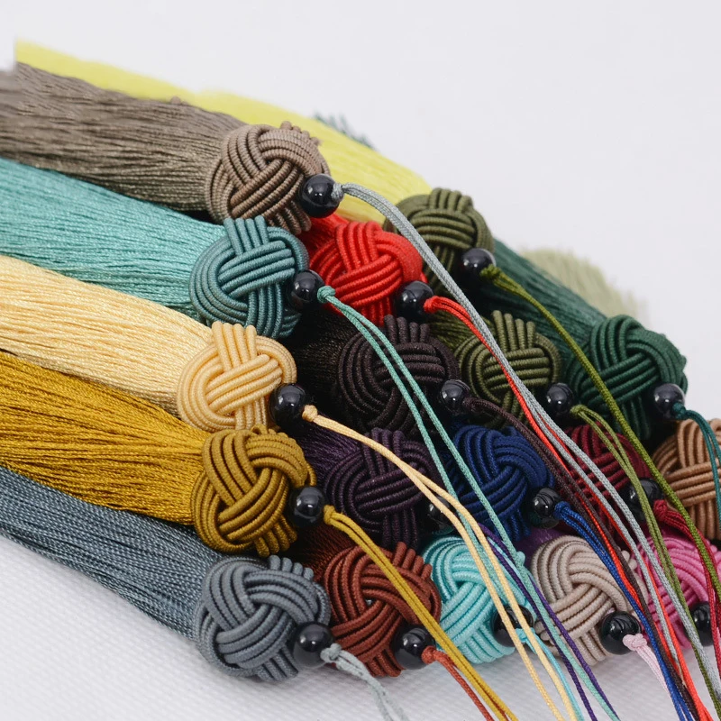 12 шт./лот 9 см ананас шляпа tassels с вытяжным шнуром Шелковый шитья одежды бахромой