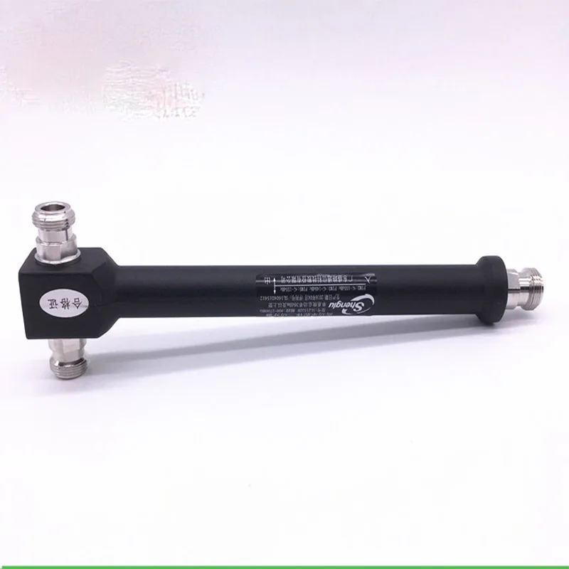 

Cavity splitter is divided into two power splitters Second splitter Wireless WIFI cell phone signal communication engineering