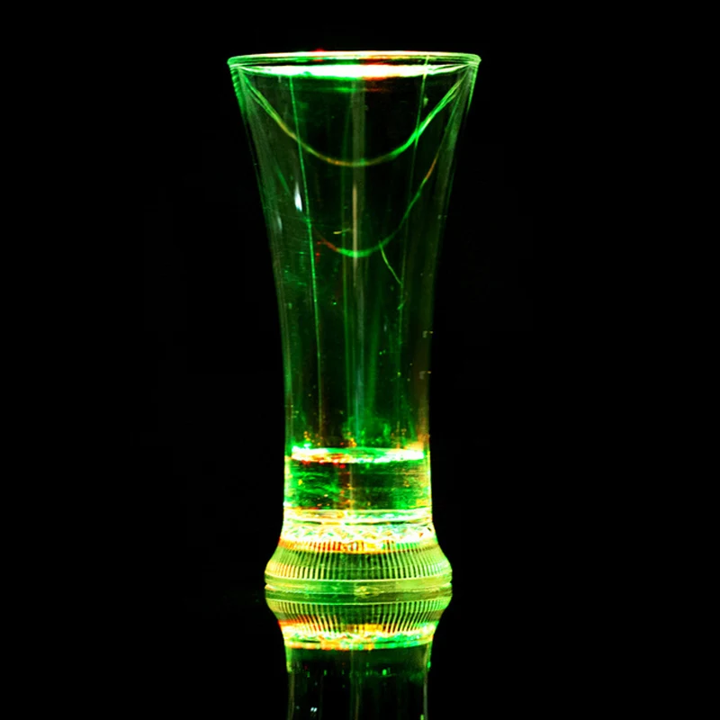 1 шт., водосберегающая насадка Индуктивный светодиодный чашка светящаяся Пиво Вино жидкий фруктовый сок GlassMug для рождественской вечеринки украшение креативный подарок