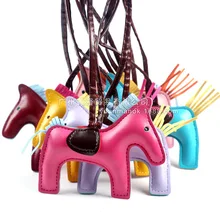 2019 New Famous Luxury Handmade PU Leather Horse Keychain Animal Key Chain Women Bag Charm Pendant Accessories Fashion Jewelry latest fashion genuine leather rodeo pony charm for women s bag new horse bag charm 2 side bicolor pm 13 10 cheap purse charm