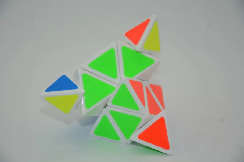 3704096120_330178100