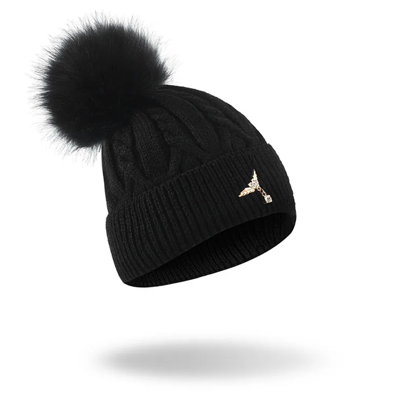 pom pom hat (14)