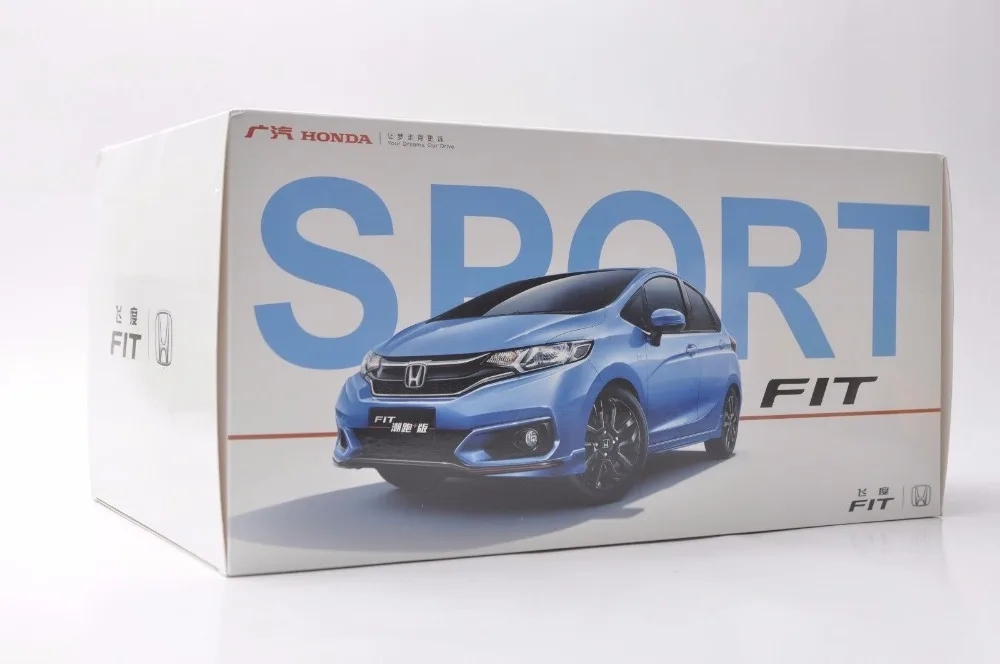 1:18 литая под давлением модель для Honda Fit Sport Jazz GK5 белый хэтчбек игрушечный автомобиль миниатюрная Коллекция подарков