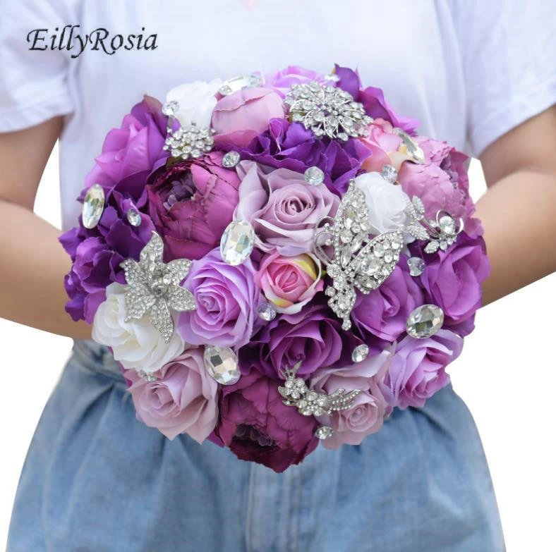 lilac bridesmaid bouquets