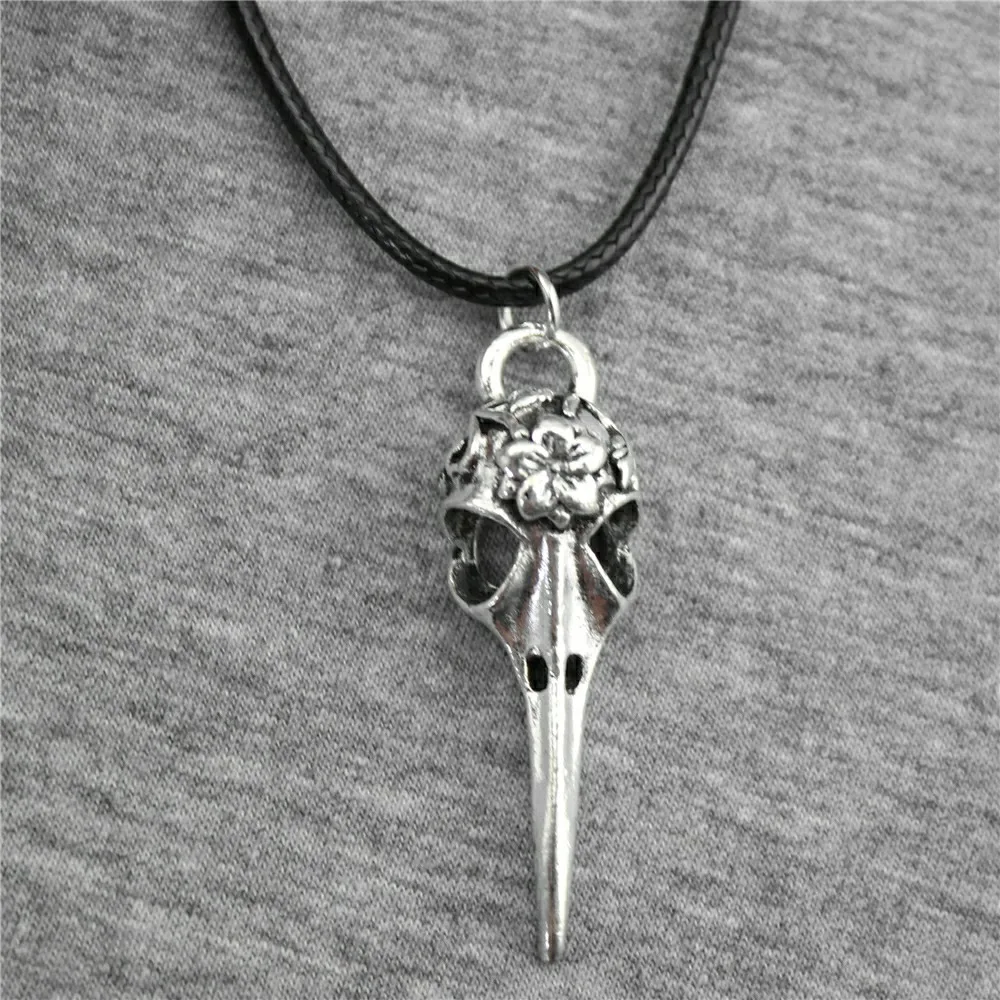 

2019 Fashion 2 Colors Antique Bronze Antique Silver Plated 41x12mm Bird Head Skull Pendant Necklace Leather Chain Necklace