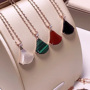 

Elegant Skirt Shape Glass Necklace for Women Charm Fashion Rose Gold Color Fan Shaped Pendant Necklace with Zircon Jewelry Gifts