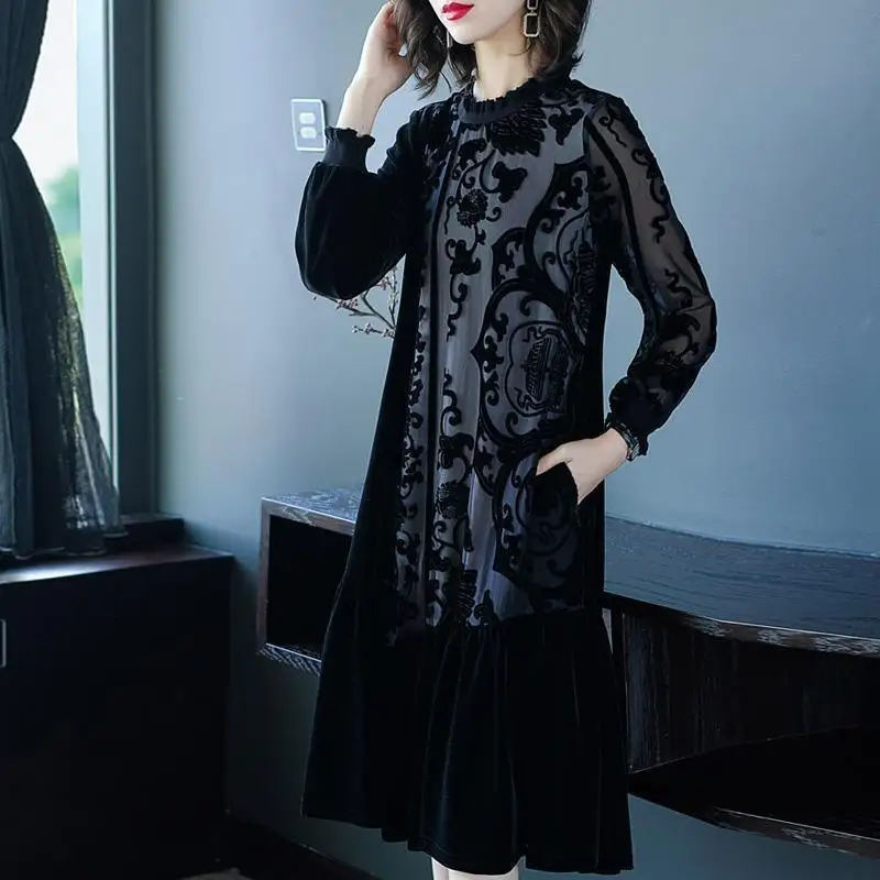 

2019 New Spring Autumn Dress Women Lantern Sleeve O-Neck Velvet Stitching Midi Dress Female Vintage Elegant Dress Vestidos D276