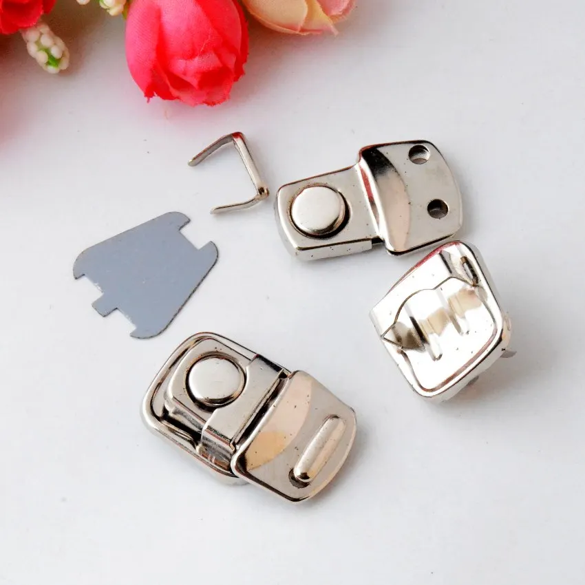 

Free Shipping 10 Sets Metal Hook Box Latches Clasp Bag Box Lock Purse Lock Silver Tone 32x20mm J2825