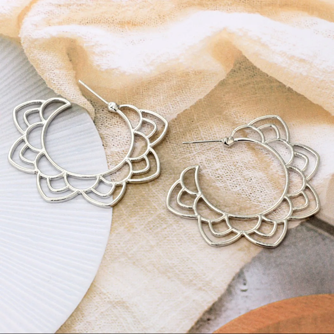 Vintage Ethnic Silver/Gold Color Hoop Earrings Charms Hollow Lotus Flower Earrings Bohemian Womens' Jewelry Accessories Gifts