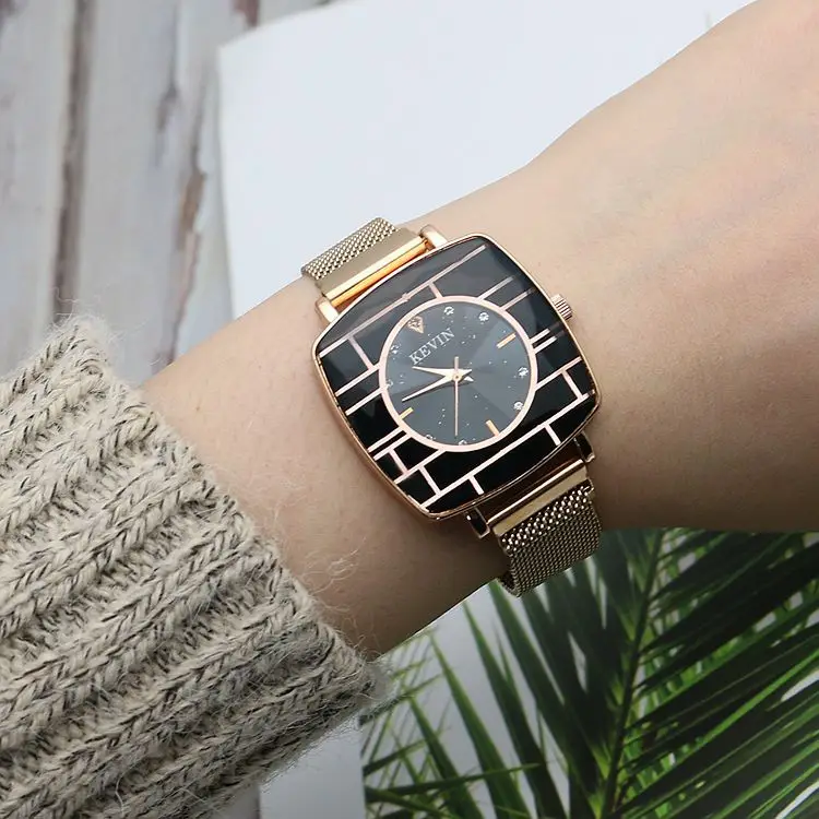 

Square Luxury Ladies Bracelet Watches Creative Magnetic Quartz Watch Women Milanese Steel Strap Girls Magnet Clock Montre Femme