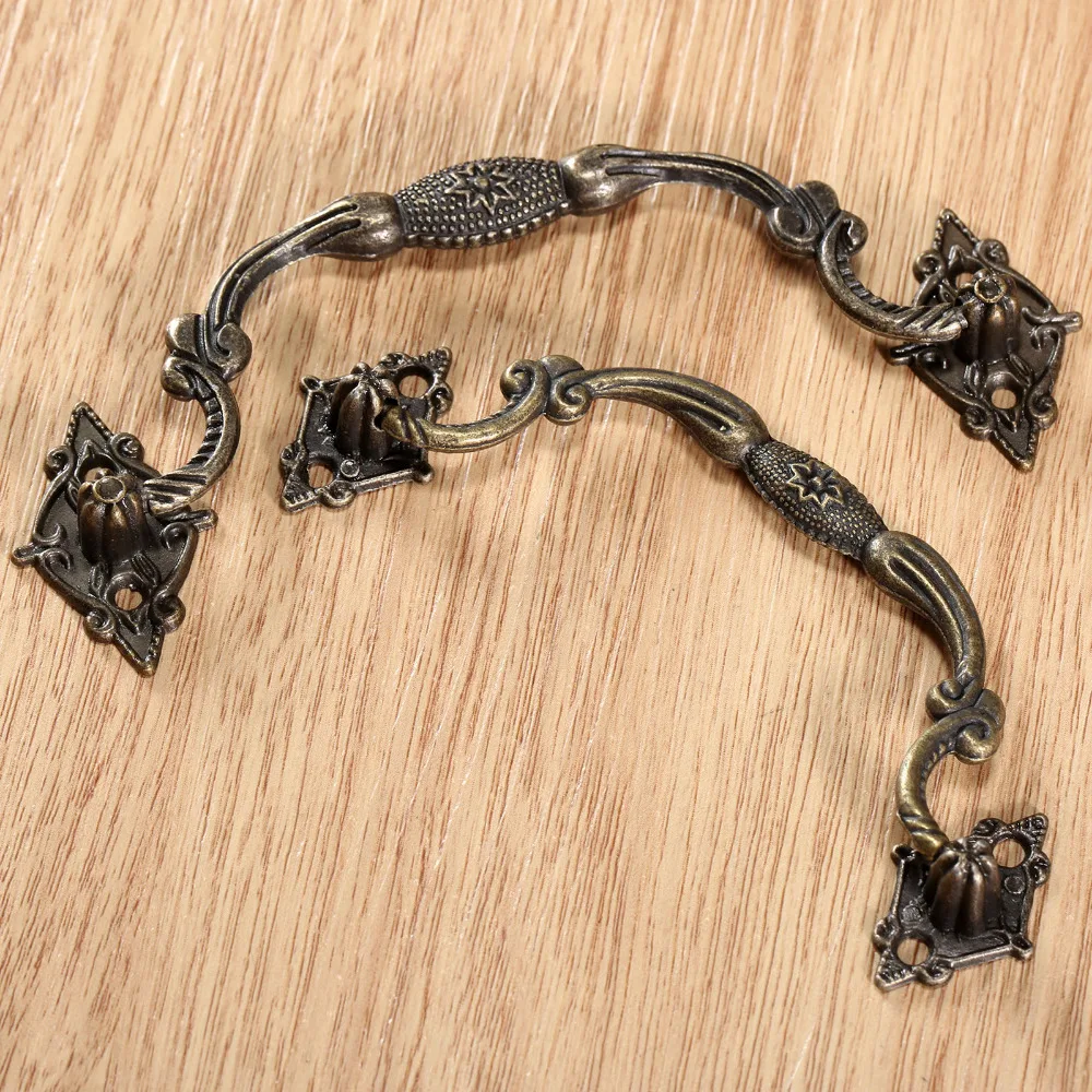DRELD Antique Furniture Handles Cabinet Knobs and Handles Drawer Cabinet Door Pull Cupboard Kitchen Handle Furniture Fittings