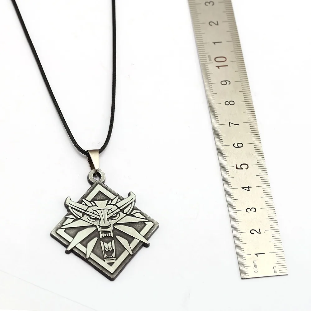 кулон из игр. кулон из игр. кулон из игр. кулон спарта из метро 2033. кулон из игр.