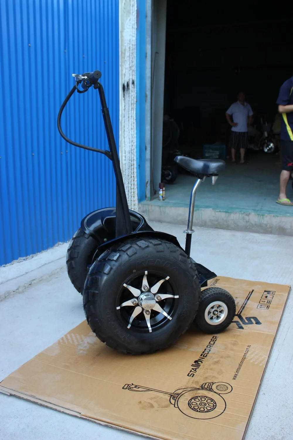 Electric Four Wheels SUV Adult scooter Off-Road Electric Standing Scooter with Handrail (17)