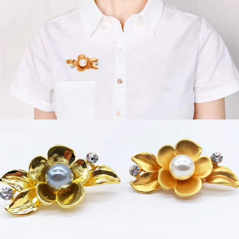 

1PC Sale Golden Plum Blossom Gray Olivet Crystal Delicate Brooches For Women Girls Clothing Accessories