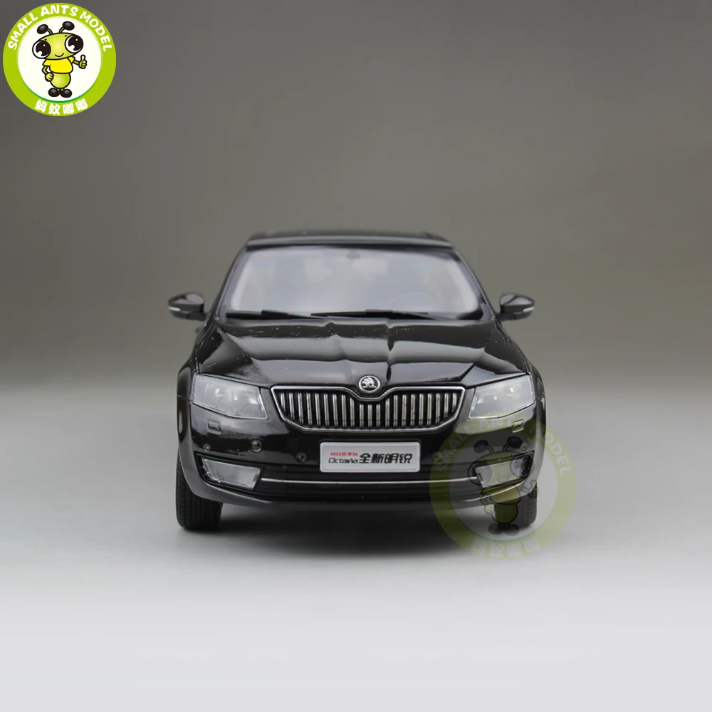 1/18 Skoda Octavia литая металлическая модель автомобиля игрушка мальчик девочка подарок коричневый