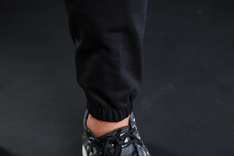 LANTECH Длинные мужские брюки Jogger Фитнес упражнения эластичные узкие брюки модные повседневные Карманные молнии для мужчин