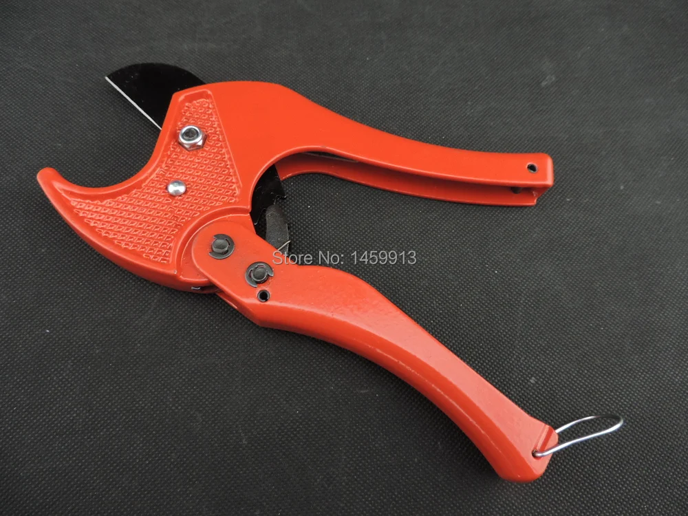 Good quality hot sale new type manual 42mm pvc tube scissors or ppr pipe scissors for plumber tools in China