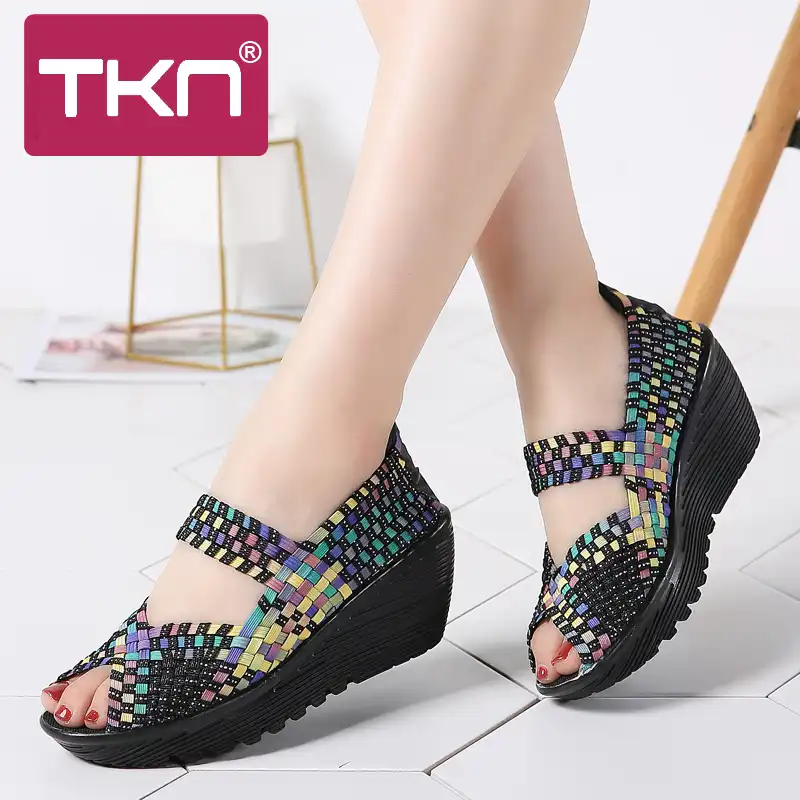 woven elastic sandals