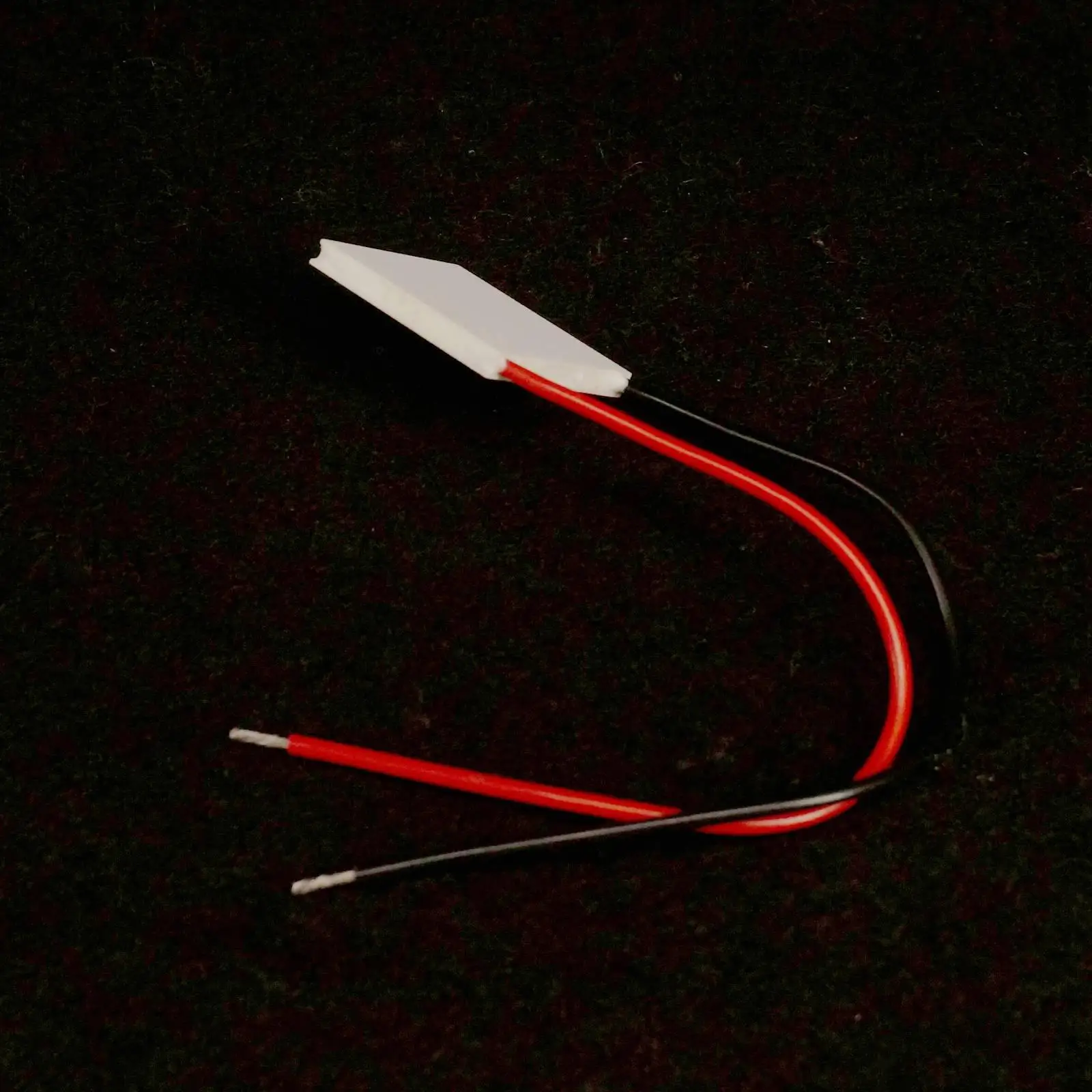 30x30x3.4mm 10A 8.4V 47.3W TEC1-07110 Thermoelectric Cooler Peltier Heatsink