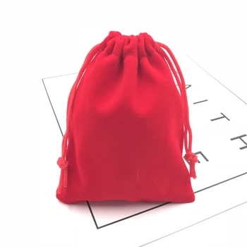 

50pcs 7x9cm Red Velvet Bags Jewelry Pouches Drawstring Gift Bag Small Wedding Christmas Candy Gift Nuts Packing Bags Z333
