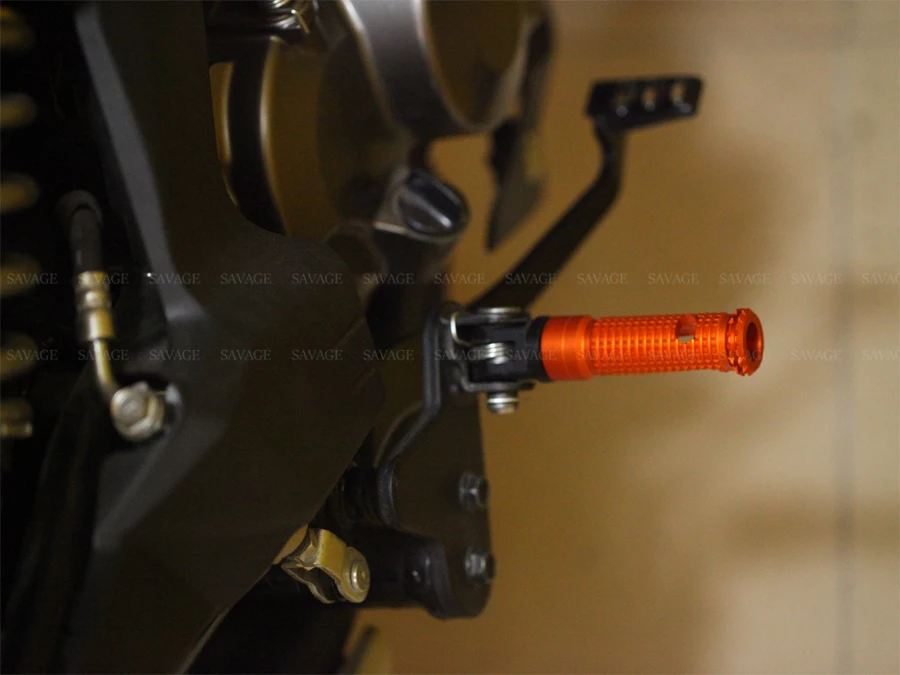 Передняя подставка для ног колышки SUZUKI GSR/GSXS 750 GSXS 1000/1000F GSX 1300/1300R B KING HAYABUSA 2008 2020
