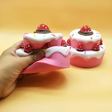 Simulation PU Strawberry Cake Dessert Scented Bakery Decoration Slow Rebound Squeeze Toys Children's Festival Funny Gifts simulation cake bear pu slow rebound squishy food