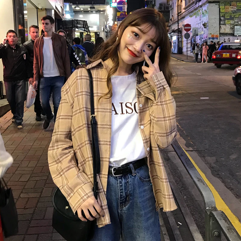 

WHOHOLL Autumn Plaid Shirt Blouse Female 2018 Korea College Loose Chiffon Tops Fashion Bat Sleeve Loose Cardigan Coat Clothes