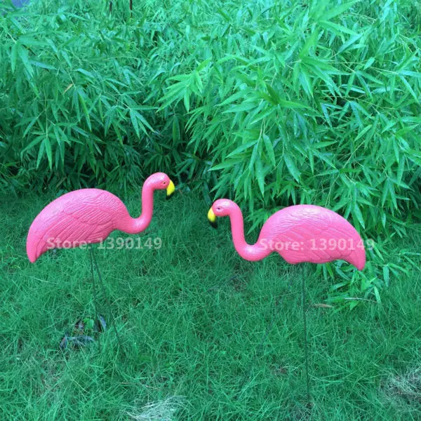 1 Pair Red Lawn Flamingo Figurine Plastic Party Grassland Garden Ornaments Decor (9)