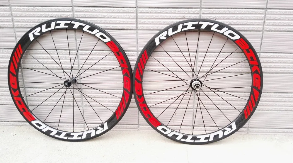 

chinese best price 700c width 23mm 50mm carbon clincher road bike wheel with powerway R36 hub pillar 1420 spoke basalt surface