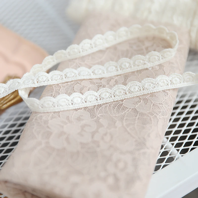 25meters/lot Ivory Cotton Scallop Embroidered Lace Trim 0.9cm Wide DIY CRAFT For Choker Doll Dress Wedding D042 - Free Shipping | Дом и сад