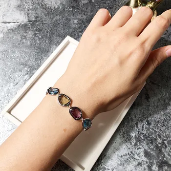 

New Luxury Charms Queen Bangle Bracelets Mixed 3 Colors Water Droplets Crystal Bracelet Famous Brand Jewelry for Women