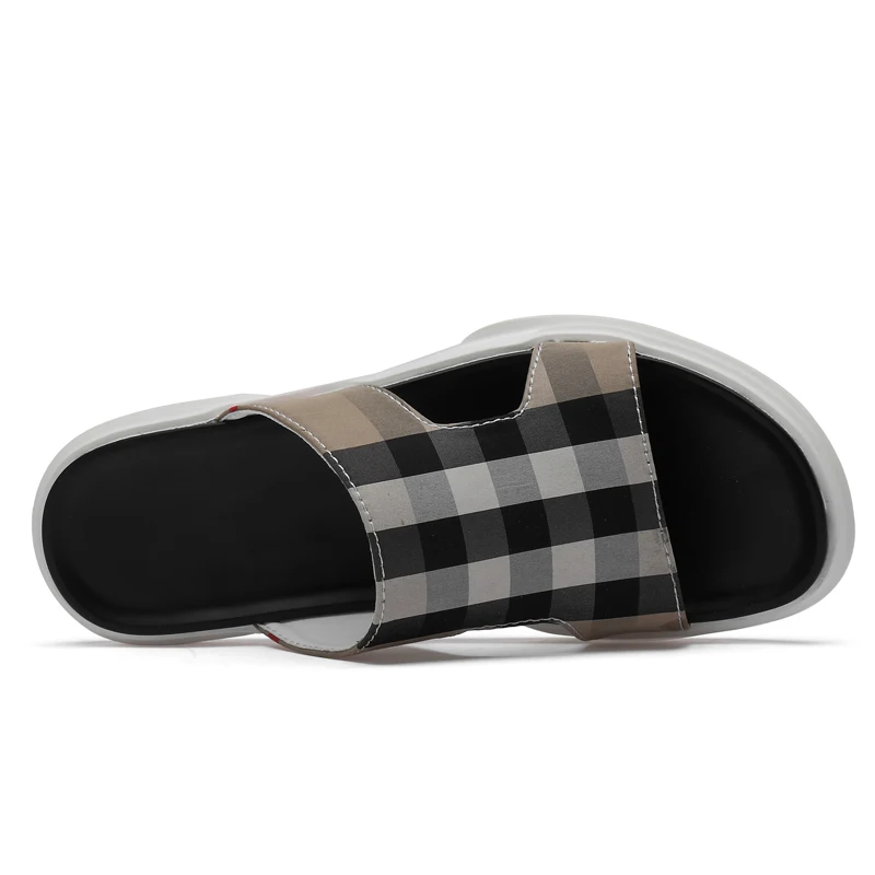 Men Shoes Canvas Black Sandals Crocse Summer Shoes Sandalias Hombre Slippers Sandalet Clogs Sandles New 2019 Croc Mens Shoes