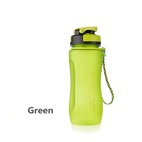 Бутылки для воды 600 мл емкость питьевой воды портативный пластиковый шейкер для белков моя Спортивная бутылка для питья Тур Пешие прогулки бутылка для воды - Цвет: Green