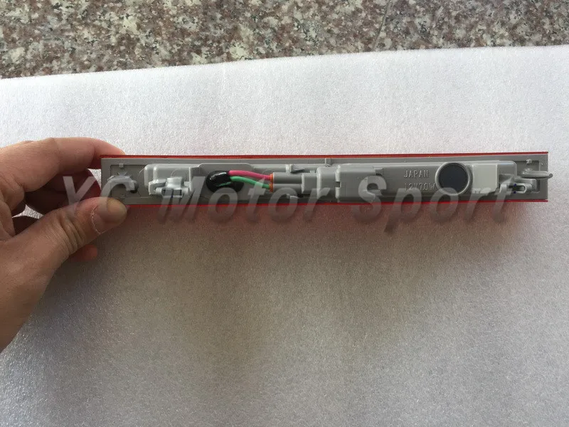 2012-2015 Nissan R35 Genuine Rear Fog Lamp Brake Light (4)
